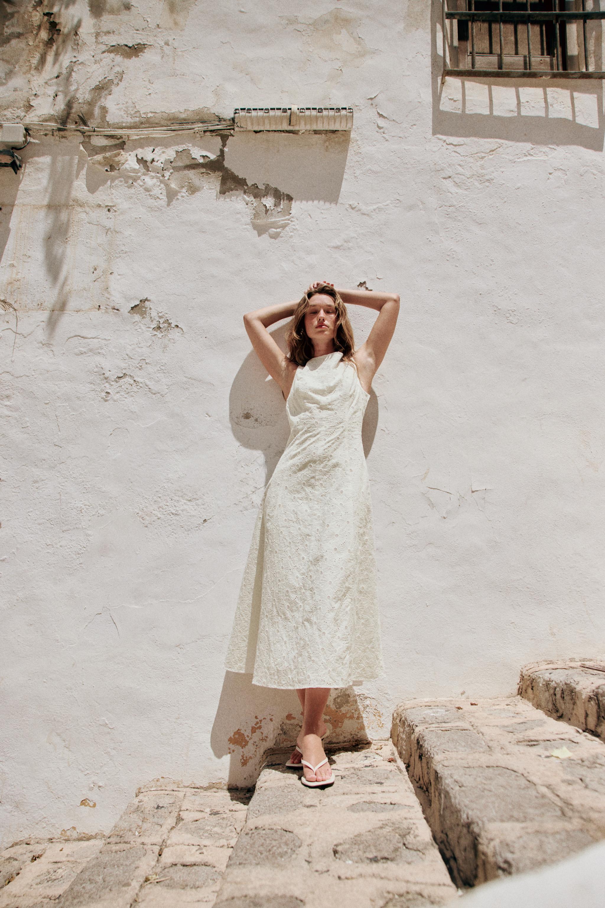 zara ecru embroidered dress ZARA WOMAN RAISED EMBROIDERED FLORAL MIDI DRESS ECRU BEIGE | 3447/682 M L NWT
